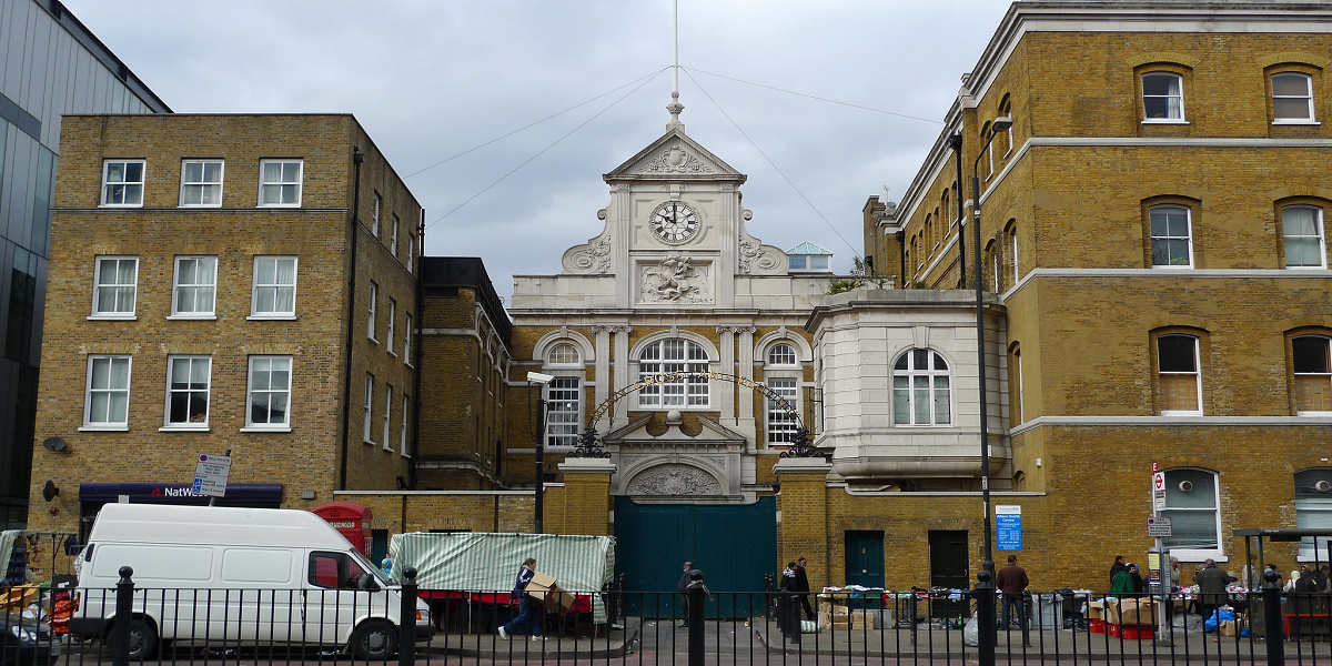 Photograph showing frontage of Tower Hamlets town hall